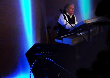 River City Eatery 2011 - Windom, MN - polka, waltz, easy listening music